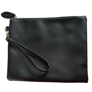 IM Heart Wristlet